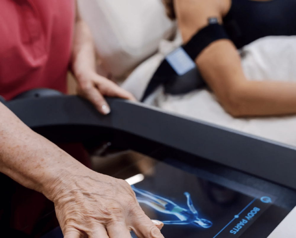 1770430040_17f8235341cd46d69d2ce447633a0322-1